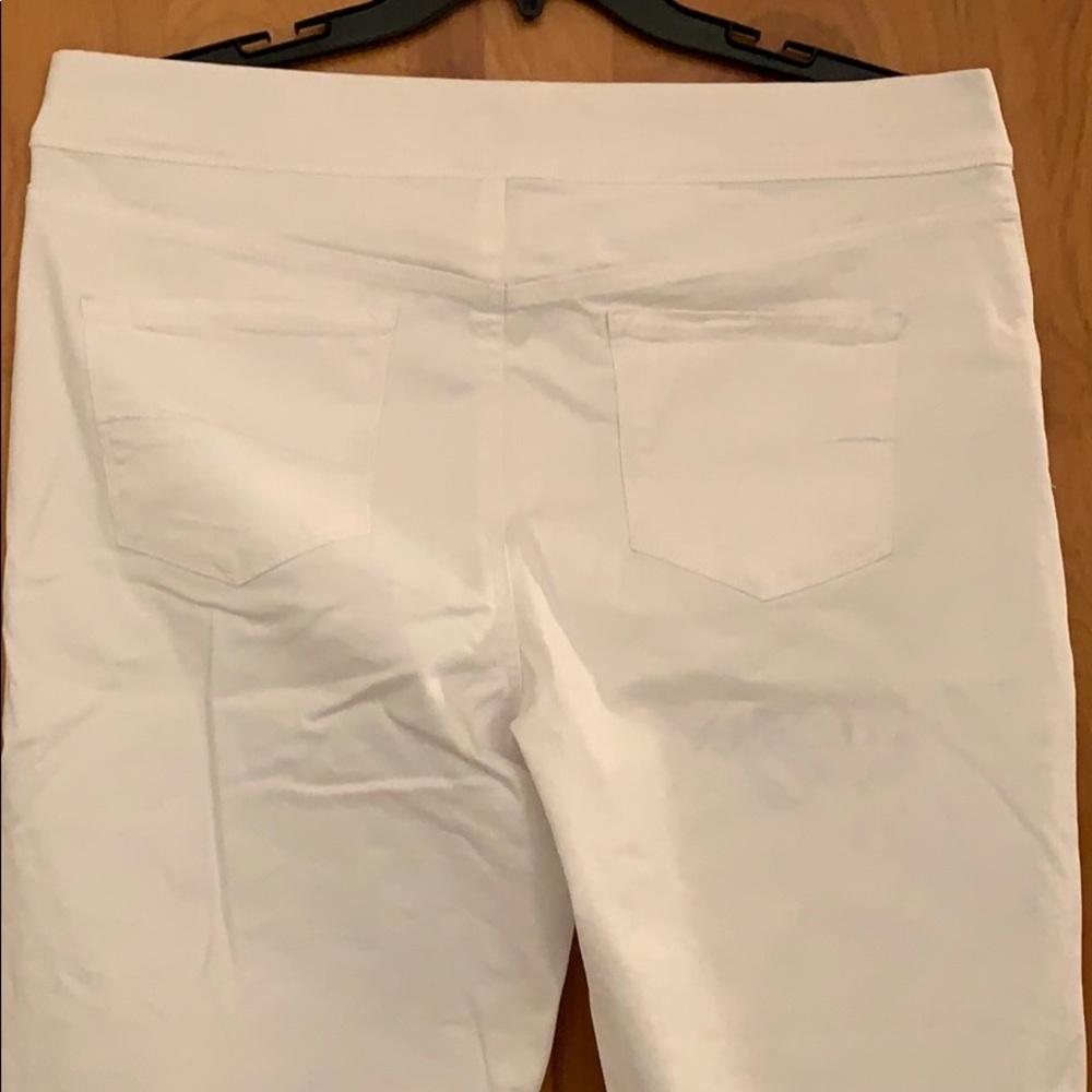 Ladies capris - Picture 6 of 7
